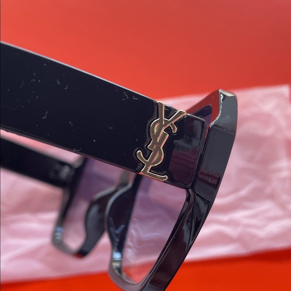 Chic ysl Black Sunglasses - Picture 6 of 8